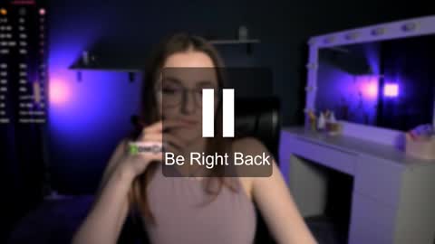 Snapshot of luna_berryy chatting on March 12, 12:31 am luna_berryy online show from March 12, 12:31 am