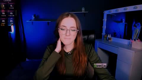 Snapshot of luna_berryy chatting on March 10, 11:38 pm luna_berryy online show from March 10, 11:38 pm