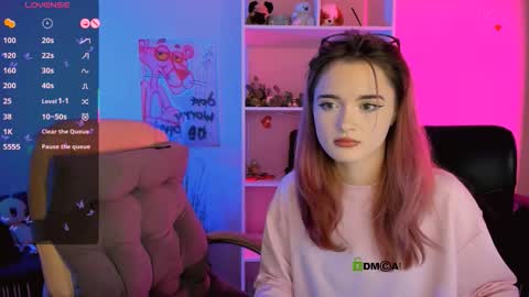 Snapshot of luna_berryy chatting on September 27, 8:17 pm luna_berryy online show from September 27, 8:17 pm