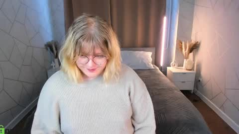 luna online show from April 2, 1:13 am