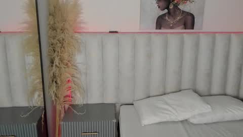 Snapshot of luna_clarx chatting on September 9, 3:17 am luna_clarx online show from September 9, 3:17 am