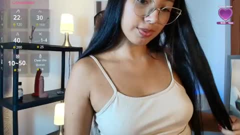 Luna Ferrer online show from April 22, 2:52 am