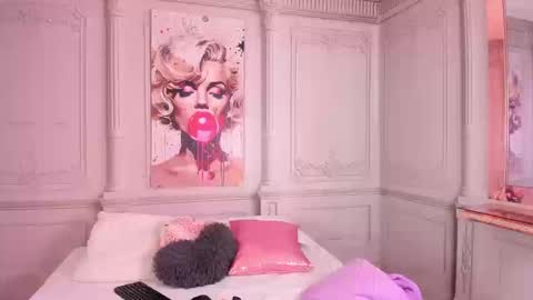 luna_hot_ass online show from March 13, 9:18 pm