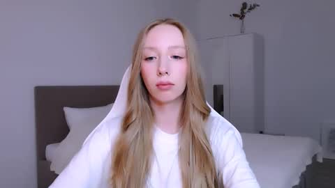 Luna online show from November 4, 10:11 pm