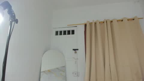 Luna  online show from May 27, 1:57 am