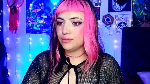 Snapshot of luna_ray420 chatting on February 27, 5:40 am MISS LUNA online show from February 27, 5:40 am