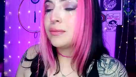 Snapshot of luna_ray420 chatting on February 4, 9:10 pm MISS LUNA online show from February 4, 9:10 pm