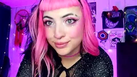 Snapshot of luna_ray420 chatting on February 27, 2:35 am MISS LUNA online show from February 27, 2:35 am