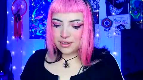Snapshot of luna_ray420 chatting on February 26, 8:06 am MISS LUNA online show from February 26, 8:06 am