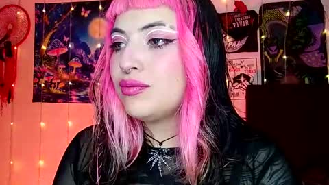 Snapshot of luna_ray420 chatting on March 8, 5:22 pm MISS LUNA online show from March 8, 5:22 pm