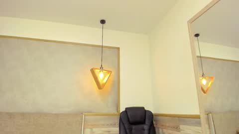 LUNA  online show from November 22, 4:05 pm