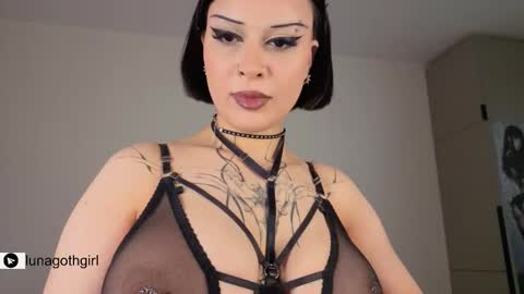 Luna online show from February 20, 6:26 am