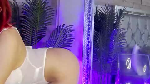 LunaJenner online show from March 29, 6:09 pm