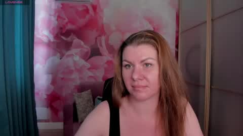 lunakissesx online show from June 13, 11:53 am