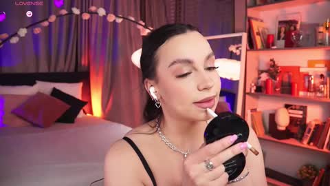 Luna  next streams Mon Fri Sat Sun 8pm-5am gmt0 online show from February 23, 8:22 pm