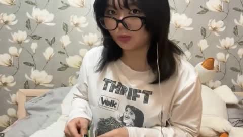 Snapshot of lunaraus chatting on October 9, 8:14 pm Yuna online show from October 9, 8:14 pm