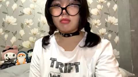 Snapshot of lunaraus chatting on October 14, 7:17 pm Yuna online show from October 14, 7:17 pm