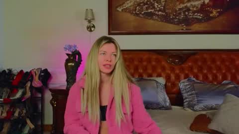 Luna Rishi online show from February 21, 7:11 am