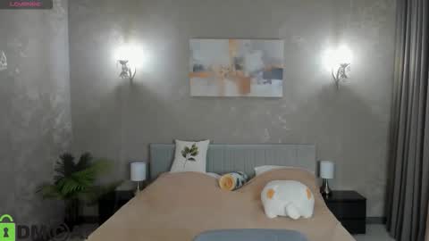 LunasShine online show from February 28, 12:20 pm