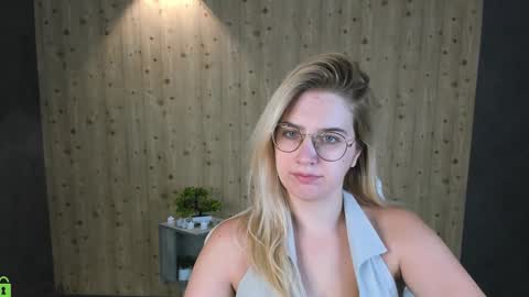 LunasShine online show from February 7, 4:37 am