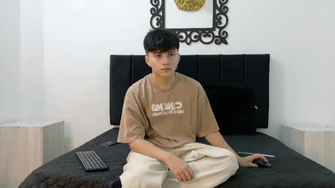 lunaydream online show from May 25, 11:27 am