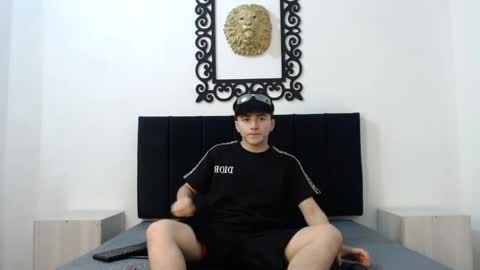 lunaydream online show from May 16, 11:20 am