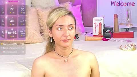 lunitadiva online show from November 29, 2:47 pm