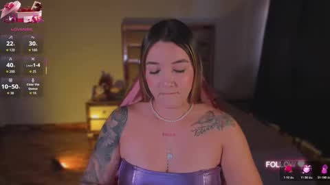 Snapshot of lunna_roosee chatting on October 18, 5:28 pm LUNA ROSE online show from October 18, 5:28 pm