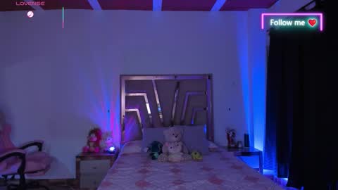 LUNA ROSE online show from March 3, 3:35 am