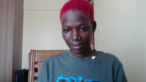 luo_queen online show from May 24, 10:11 am