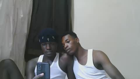 luoislove online show from November 26, 8:16 pm