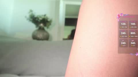 lusciouslipsxx online show from March 19, 7:36 am