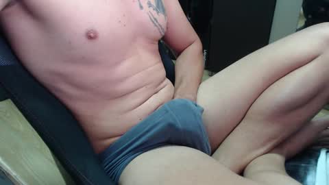 lushboy90 online show from February 10, 4:19 am