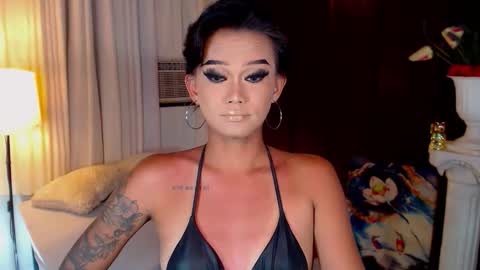 AdriannaFowks online show from April 19, 2:45 am