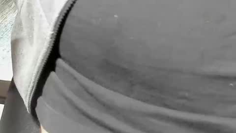 Snapshot of lustgardener67 chatting on December 6, 8:32 am lustgardener67 online show from December 6, 8:32 am