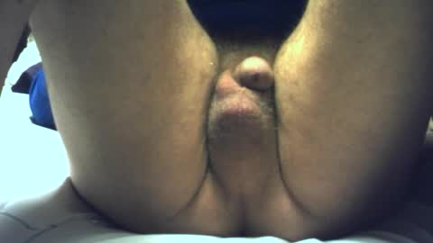 luv2bnakednow online show from April 5, 10:34 am