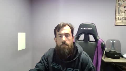 Snapshot of luv2likslit611455 chatting on October 10, 8:53 am Luv2likslit online show from October 10, 8:53 am