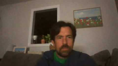 Luv2likslit online show from June 18, 9:04 am