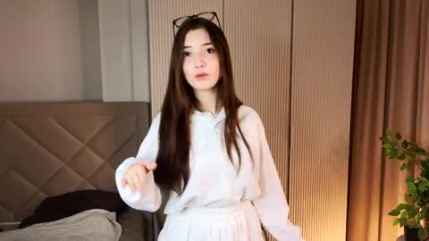 Nana online show from April 12, 7:18 pm