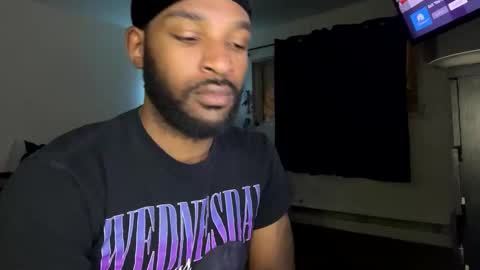 luverboi online show from December 31, 2:08 am