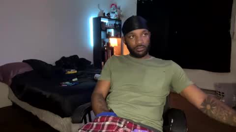 luverboi online show from February 16, 2:53 am