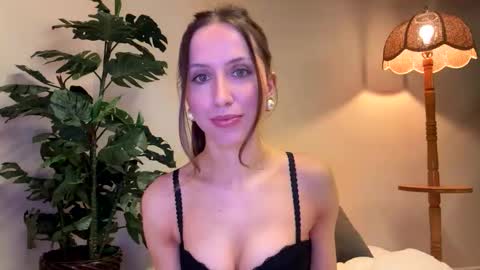 Isabella online show from March 18, 9:09 pm