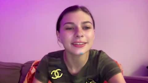 Snapshot of luvkoko chatting on September 30, 8:47 am luvkoko online show from September 30, 8:47 am
