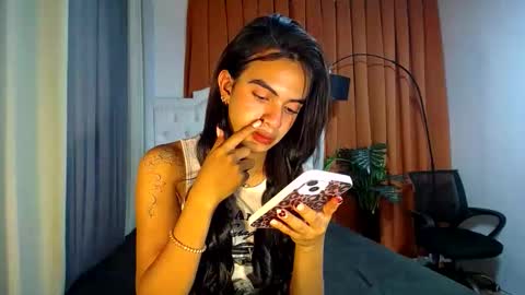 luvrr_trixie online show from February 9, 12:20 pm