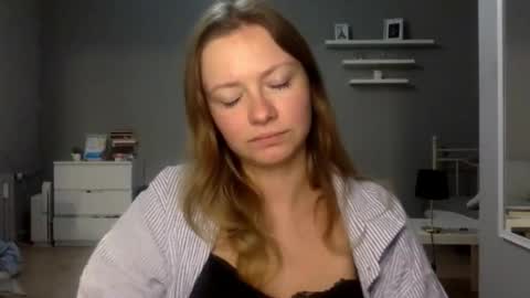 Millie online show from December 22, 11:22 pm