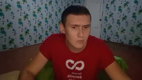 Snapshot of luxeboy_ chatting on October 4, 6:49 pm Mike online show from October 4, 6:49 pm