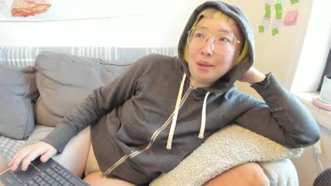 LuxGray online show from March 28, 9:27 pm