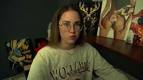 Katie online show from November 22, 2:04 pm