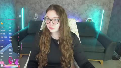 luxsopphia_ online show from April 12, 6:56 pm