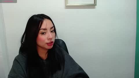 Snapshot of lya_levine chatting on February 25, 6:44 pm Lya online show from February 25, 6:44 pm